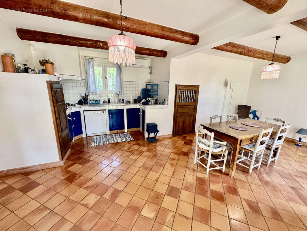 Maison à PIOLENC