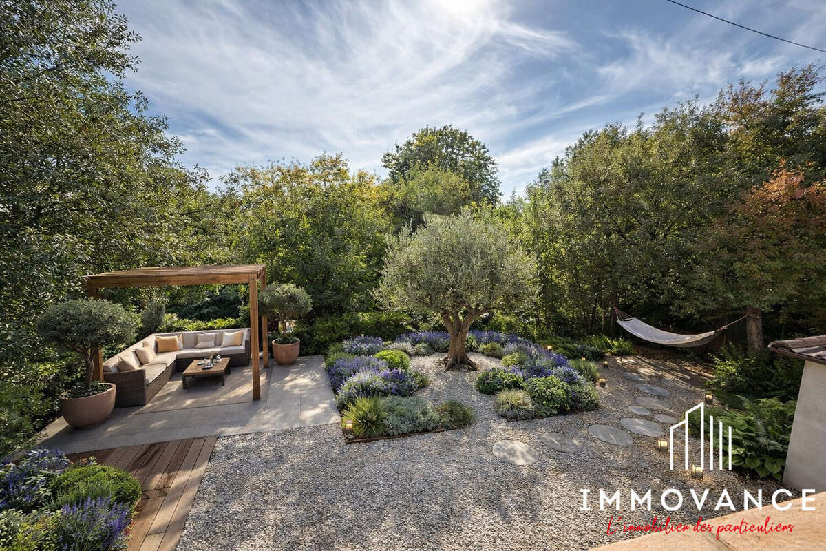 Maison à BOISSET-ET-GAUJAC