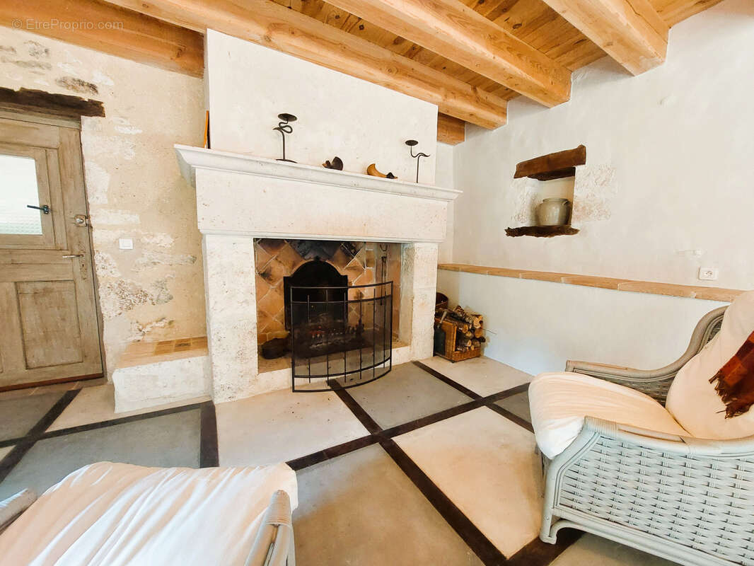 Maison à MONTCUQ