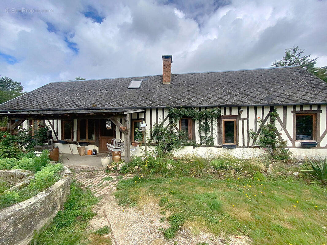 Maison à SAINT-GERMAIN-LA-CAMPAGNE