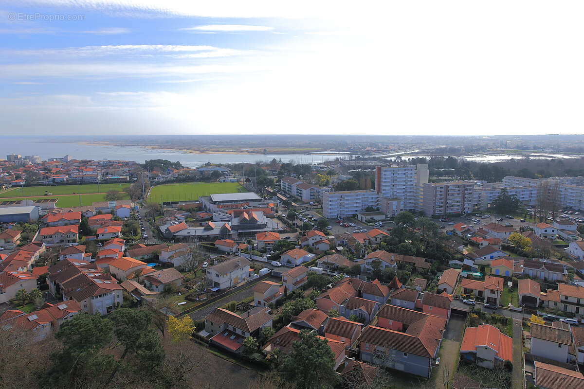 Apt - 4 pièces en étage élevé avec vue panoramique sur le Bassin d'Arcachon - photo 5