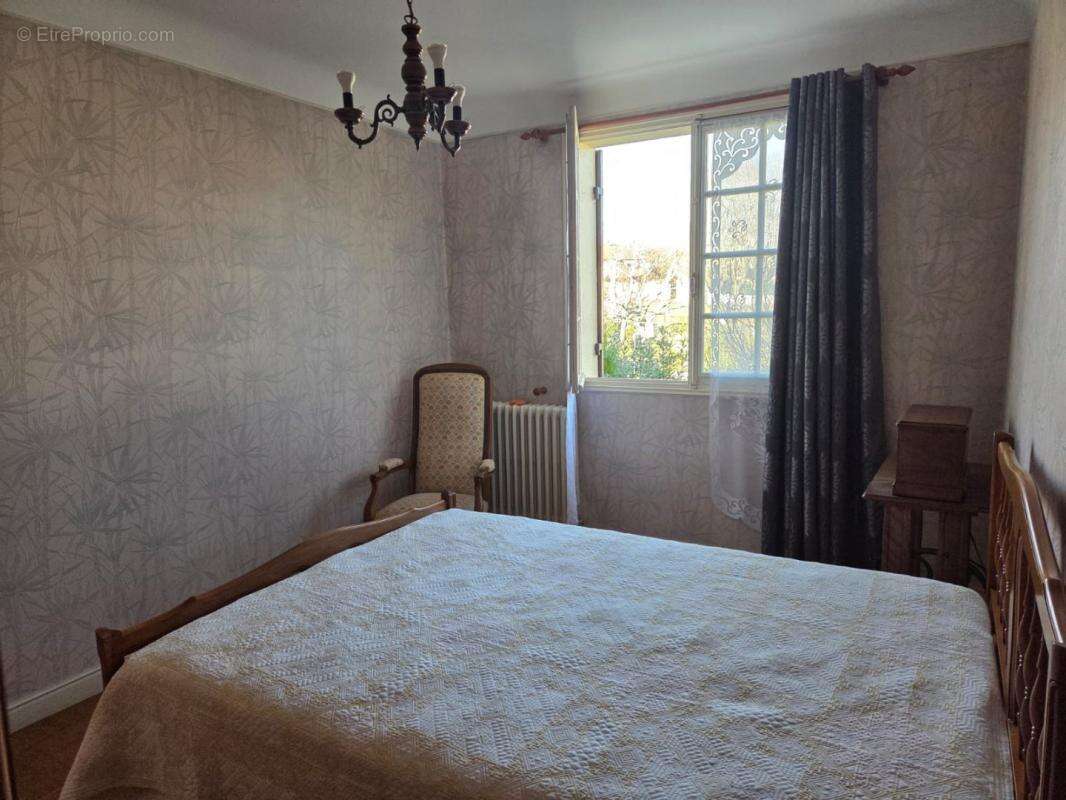 Maison à COULOUNIEIX-CHAMIERS