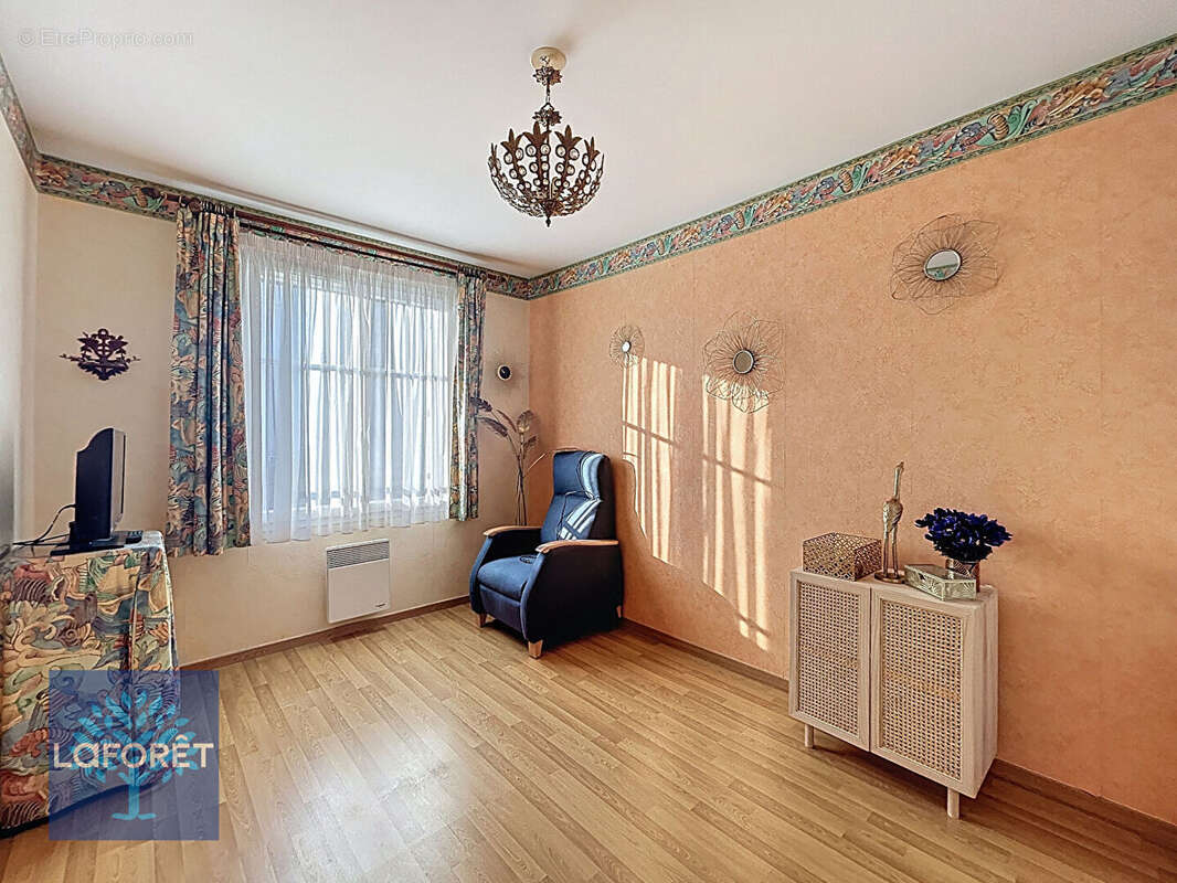 Appartement à CORBEIL-ESSONNES