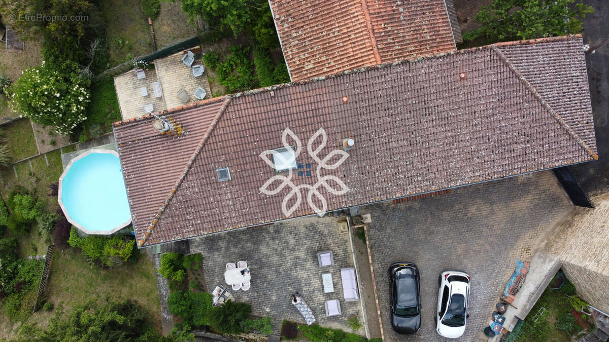 Maison à AUZAT-LA-COMBELLE