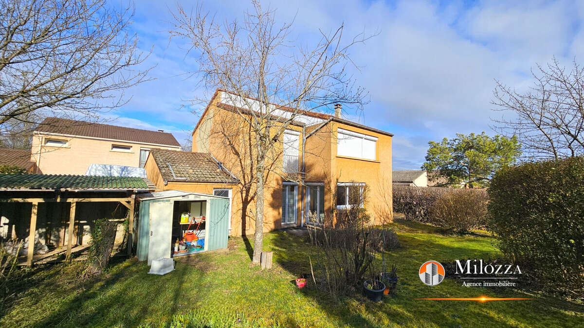 Maison à VILLEFONTAINE