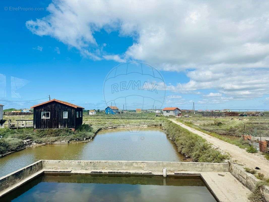 Parking à LA TREMBLADE