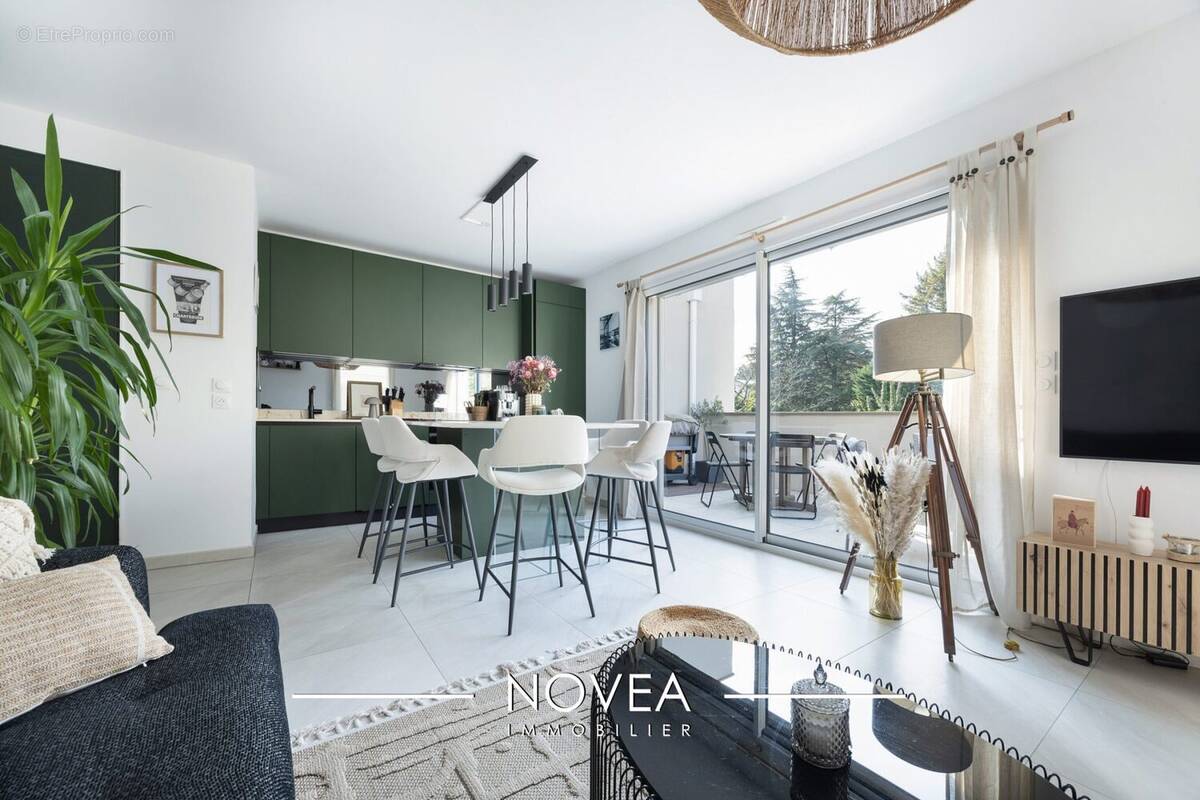 Appartement à SAINT-CYR-AU-MONT-D'OR