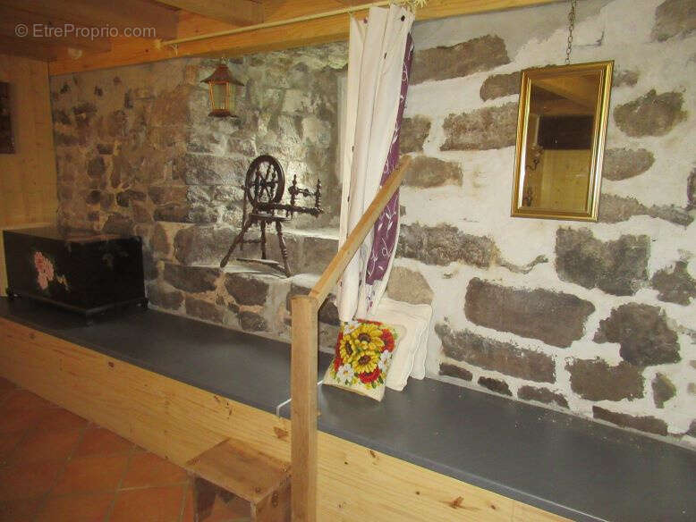 Ferme authentique indépendante avec terrain attenant - photo 7