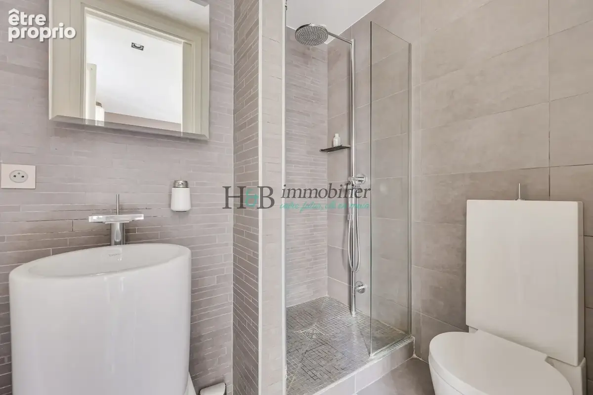 Appartement à double usage habitation & commercial - photo 19