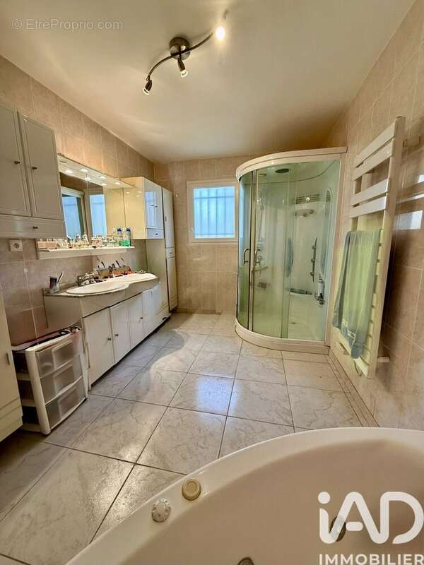 Maison 158 m² à Franquevielle  - photo 4
