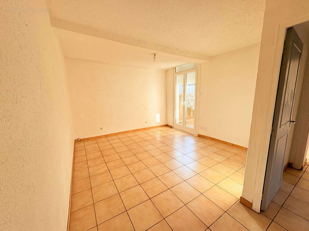 Appartement à MILLAS