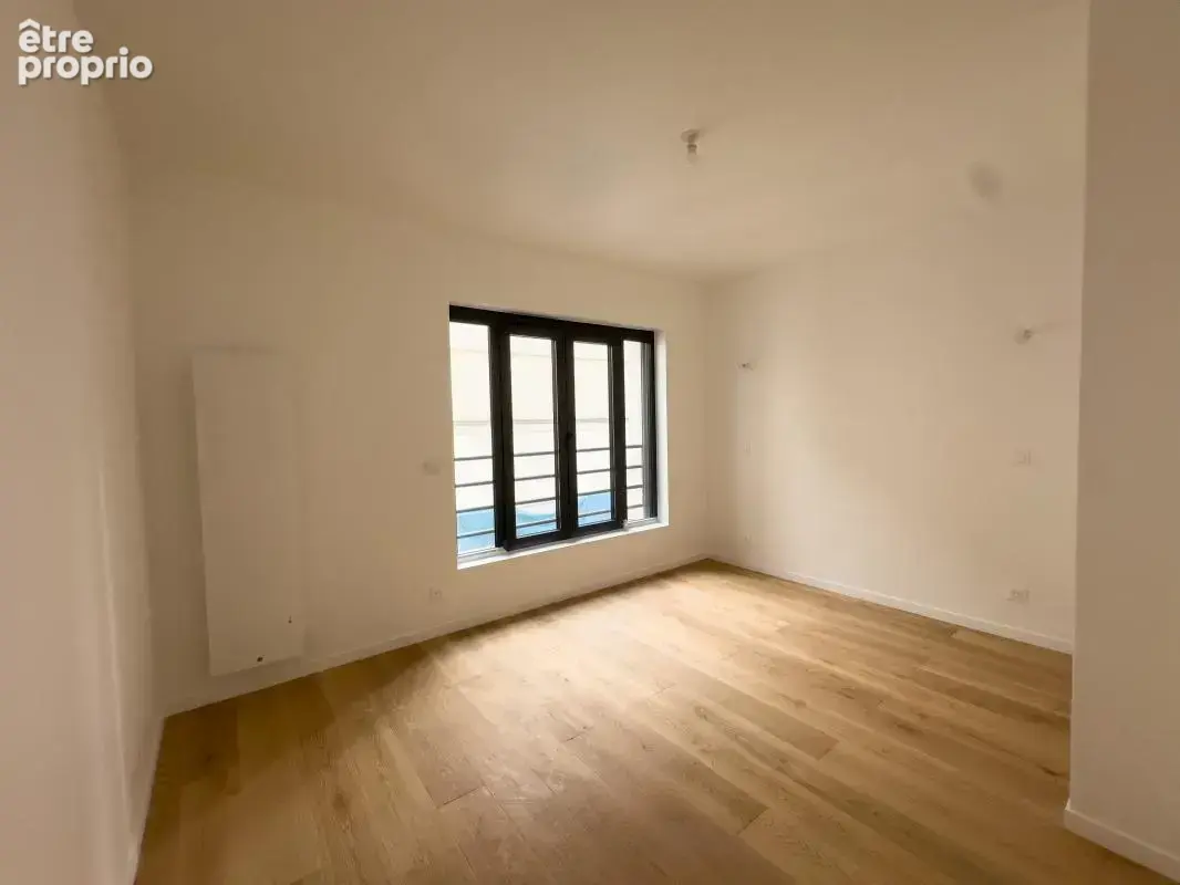 Saint-Ouen – Spacieux T4 familial refait à neuf avec prestations premiums - photo 4