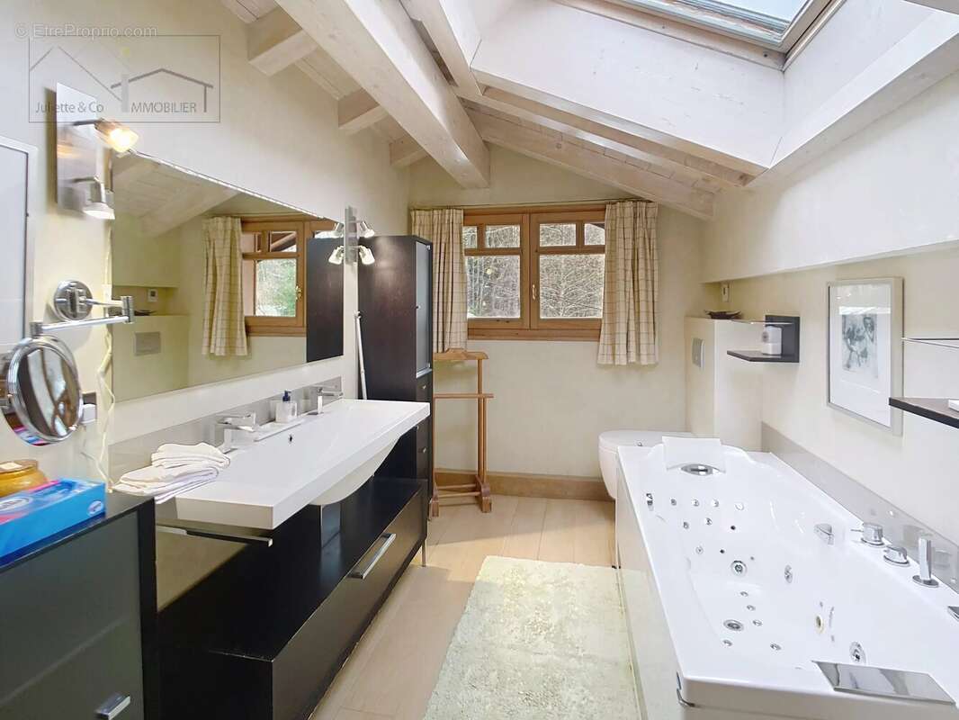 Maison à LES HOUCHES