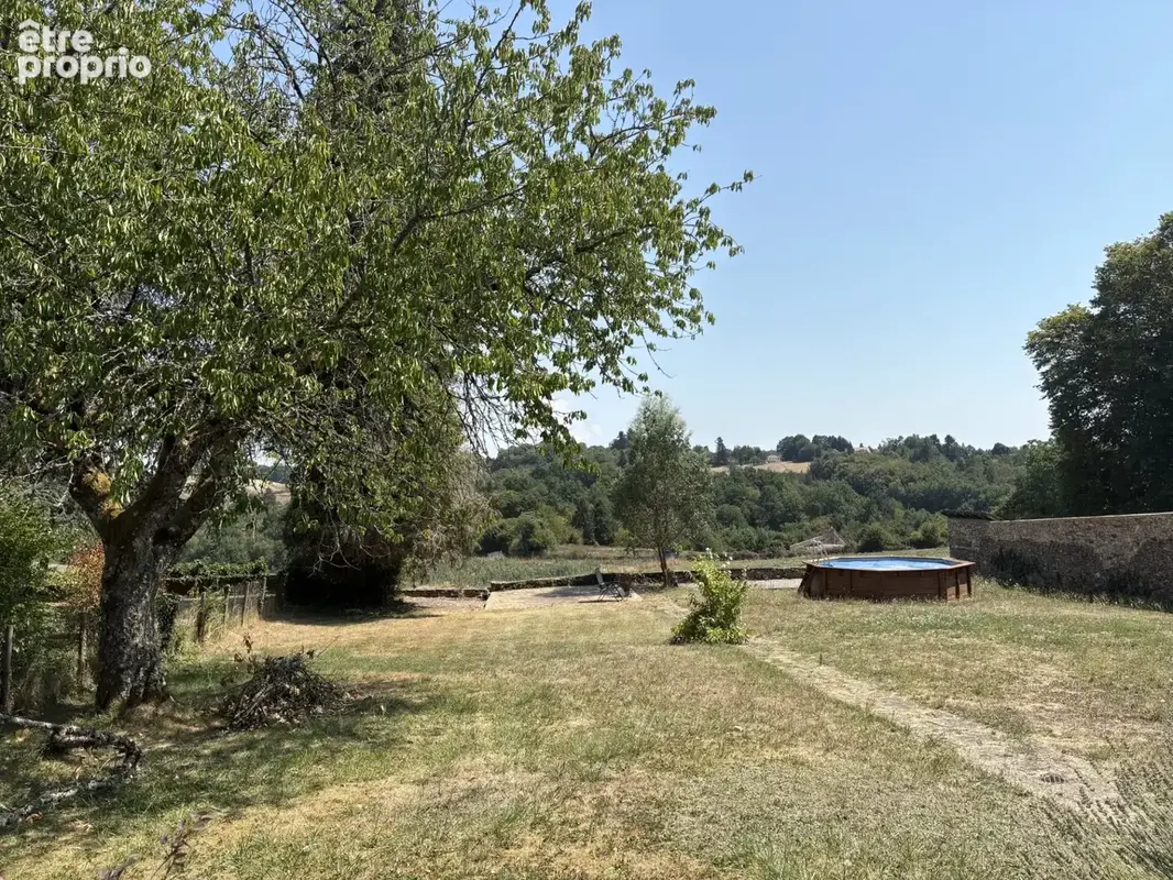Coussac Bonneval magnifique maison bourg de 5 pièces, garage, piscine, jardin et vues - photo 2