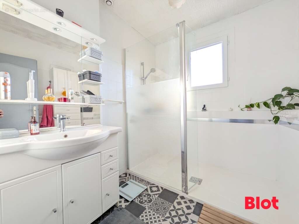 Maison à SERVON-SUR-VILAINE