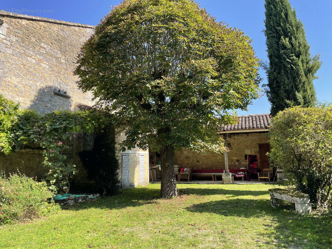Maison à TOUVRE