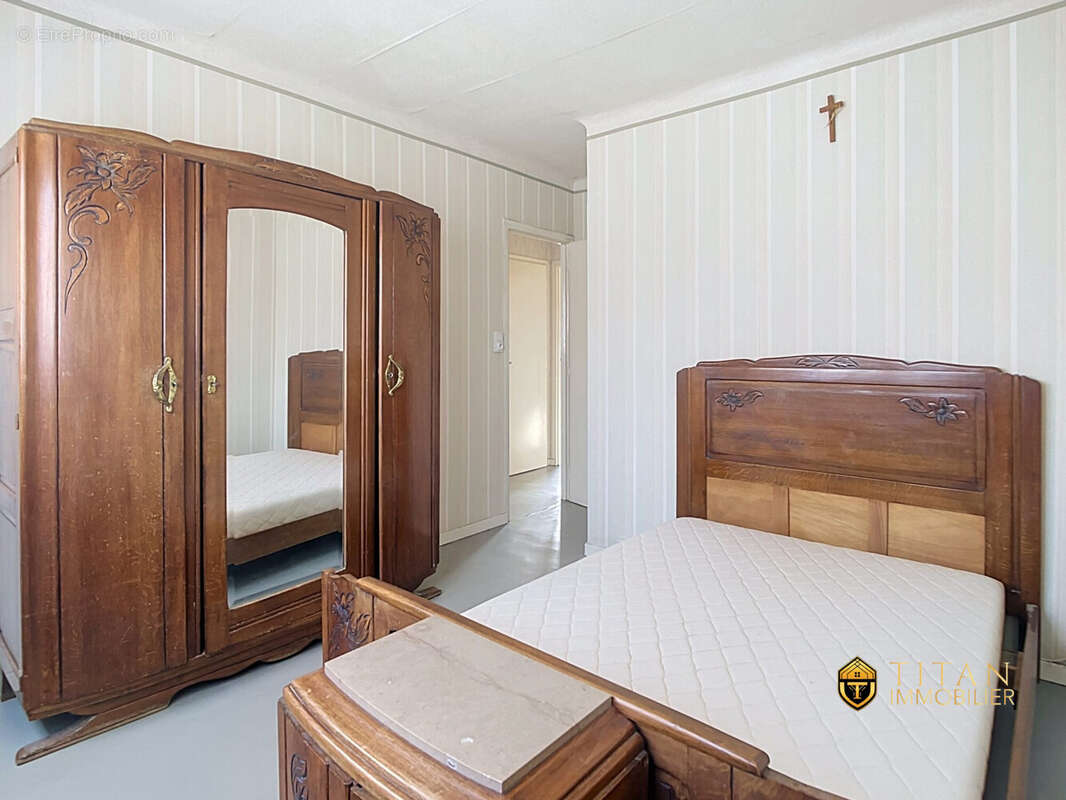 Maison 3 chambres, véranda, jardin à Coudekerque-Branche (59210) - Titan Immobilier 