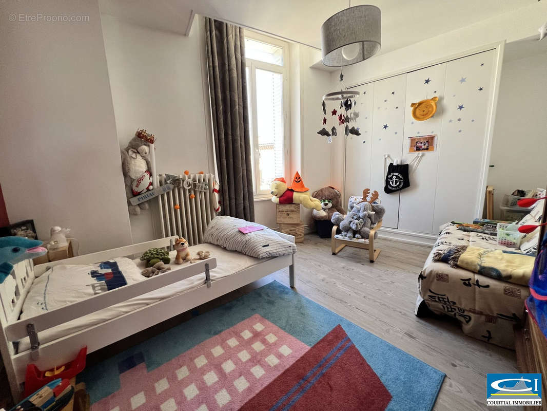 Appartement à TOURNON-SUR-RHONE