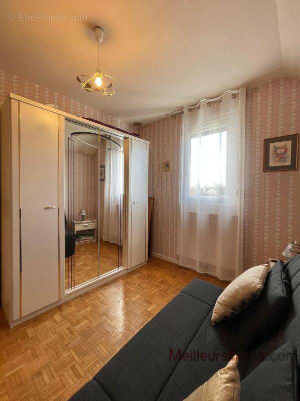 Maison à MESSIA-SUR-SORNE