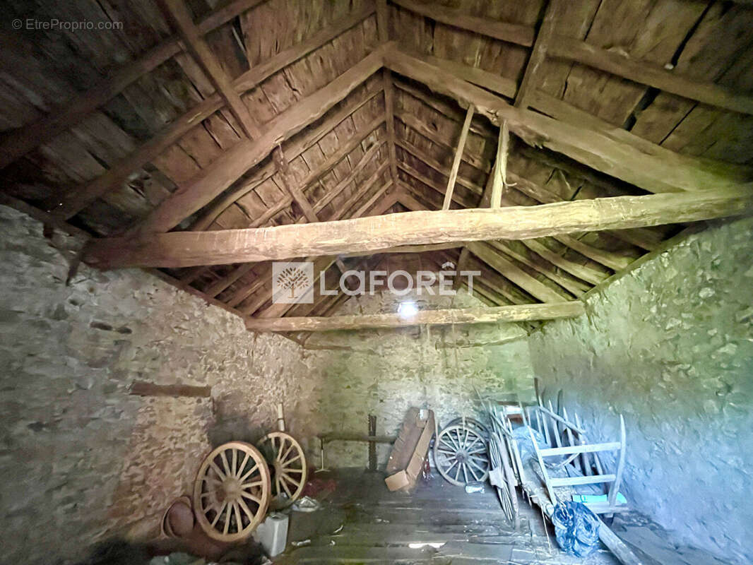 Maison à RIEUPEYROUX