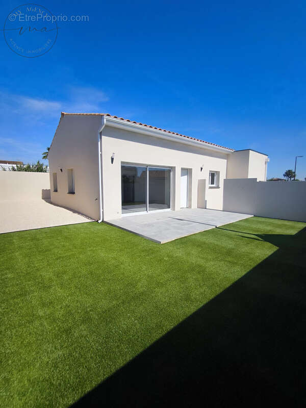 Maison à SAUVIAN