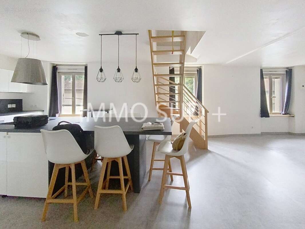 Maison composée de 2 logements - VIF - photo 2