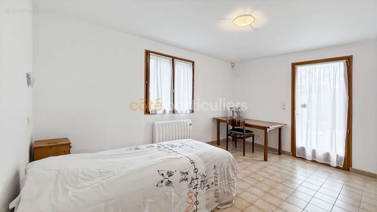 Maison à BRIE-COMTE-ROBERT