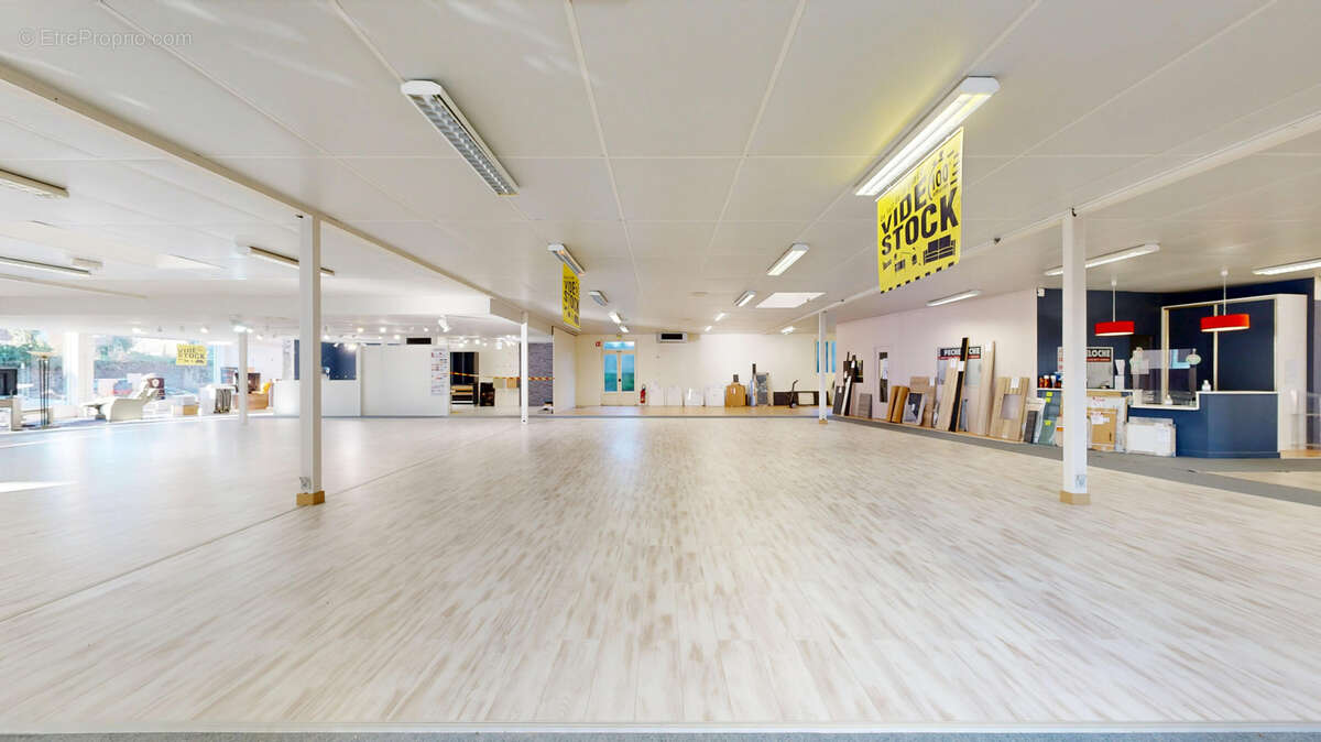 Commerce à SAINT-JAMES