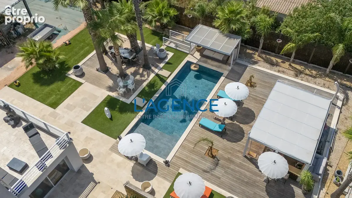 La Crau au Goys Fourniers, belle propriété de 204 m2 sur 1803 m2 de terrain avec piscine. - photo 3