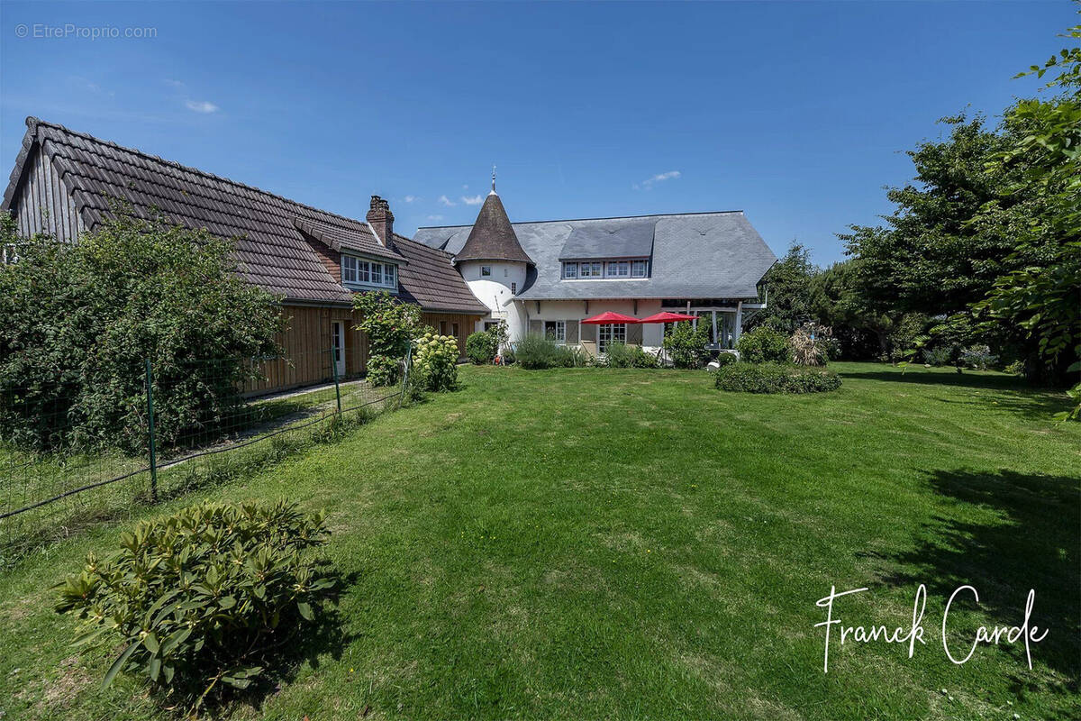 Maison à BUCHY