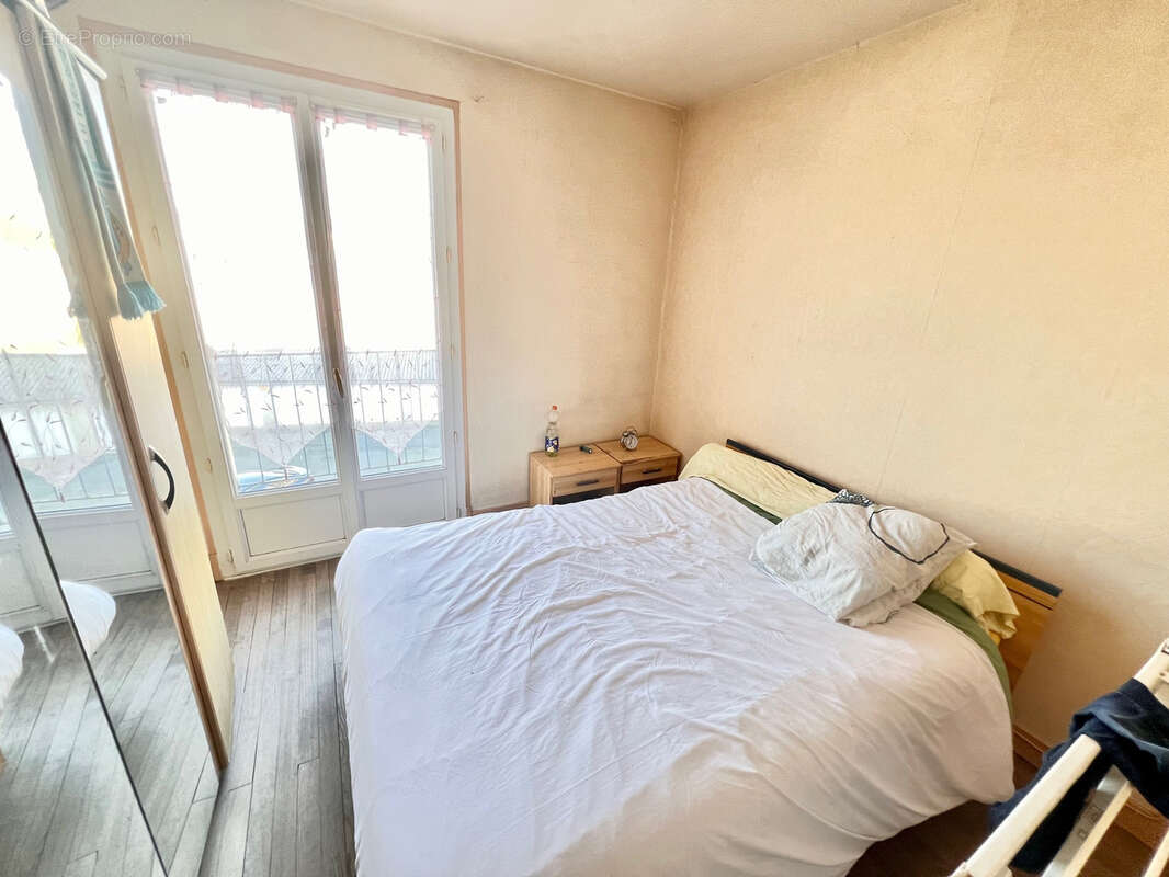 Appartement à AUREILHAN