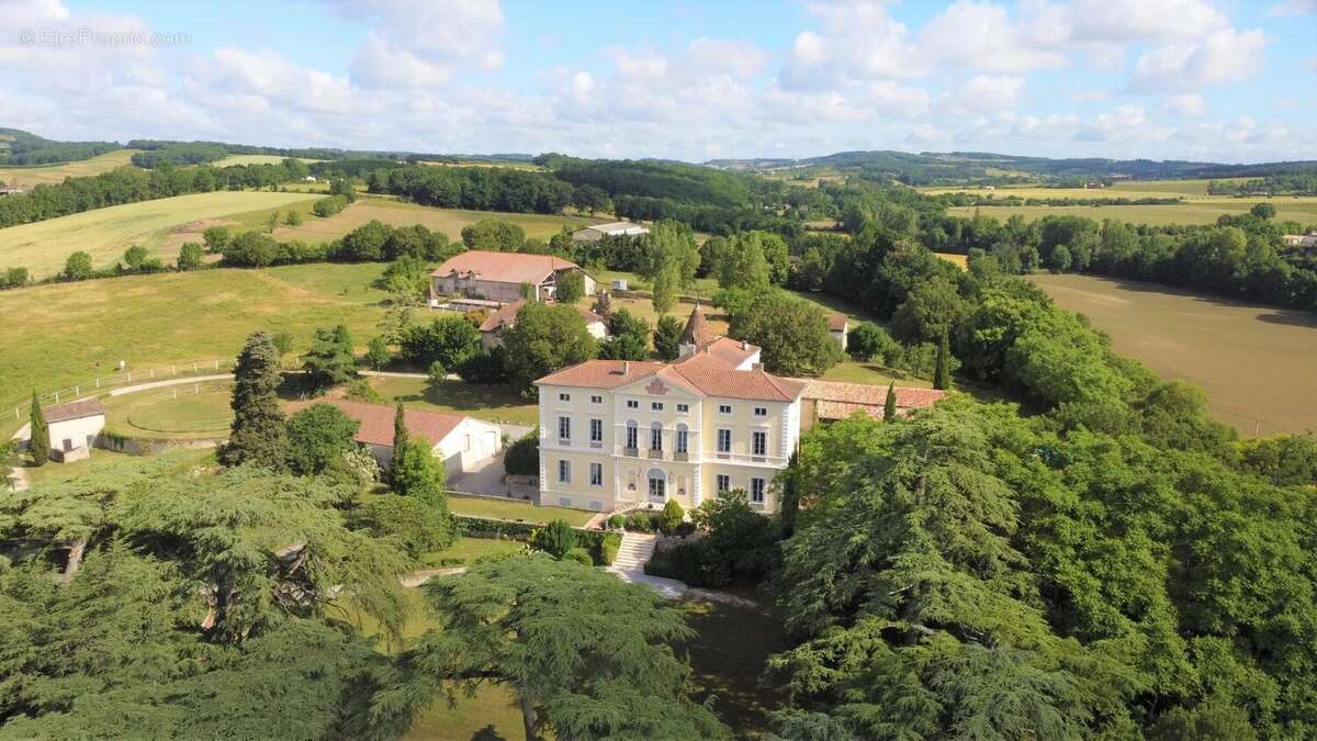 Maison à MONFLANQUIN