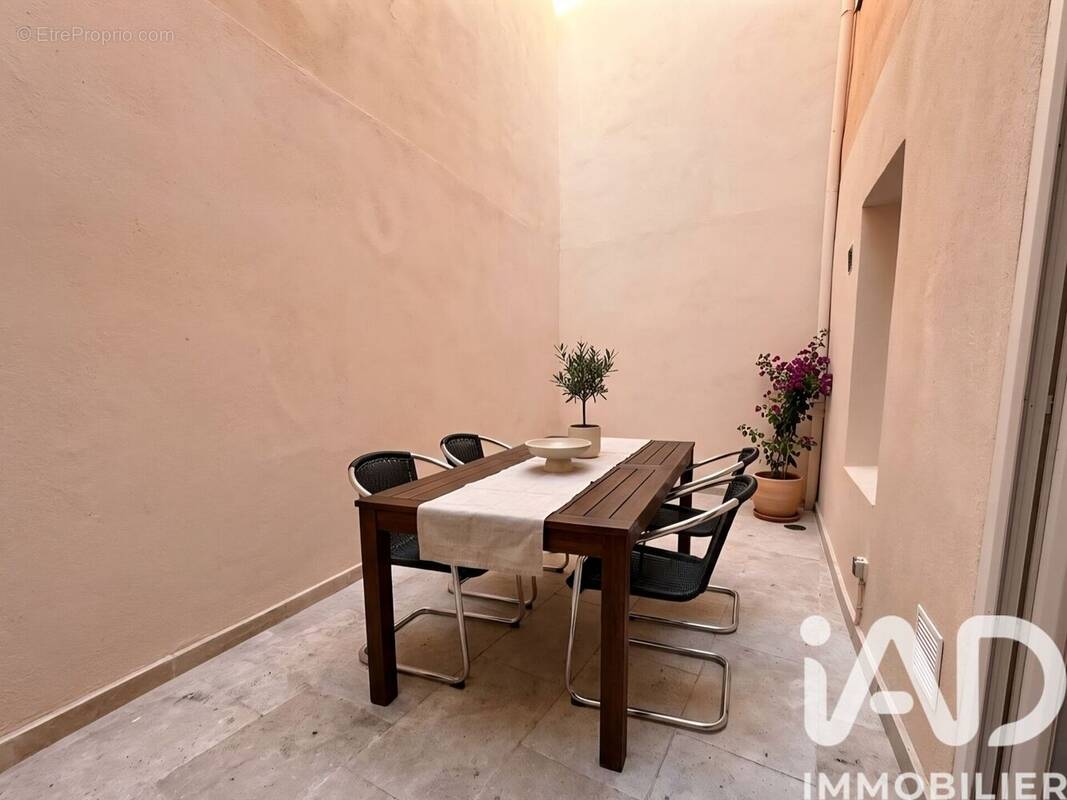 Photo 1 - Appartement à MARSEILLE-2E