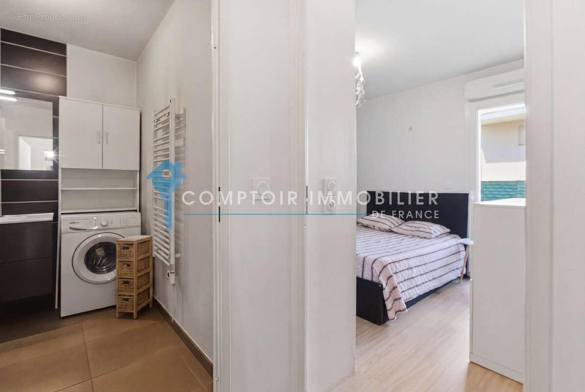 DPT(38) - A Vendre - Saint-Martin-d'Hères - Appartement 2P+C - Balcon - Copropriété récente - photo 7