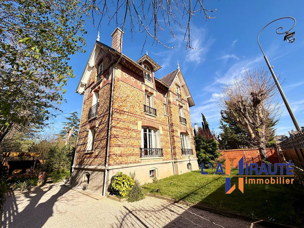 Maison à MAISONS-LAFFITTE