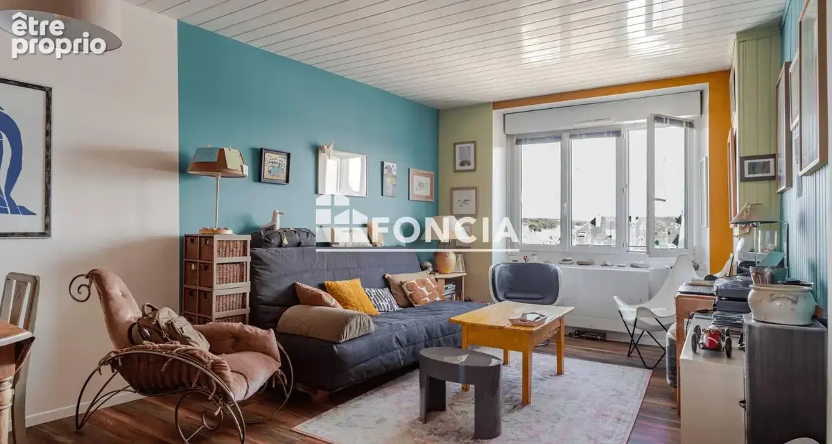 Concarneau - Au Centre-Ville - A Vendre Appartement T3 traversant - Stationnement aisé - Cave - photo 3