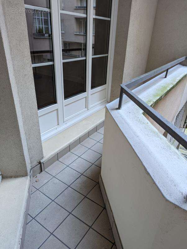 Appartement à ISSY-LES-MOULINEAUX