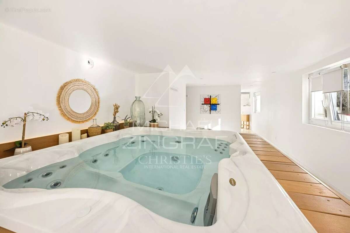 Maison à LA COLLE-SUR-LOUP