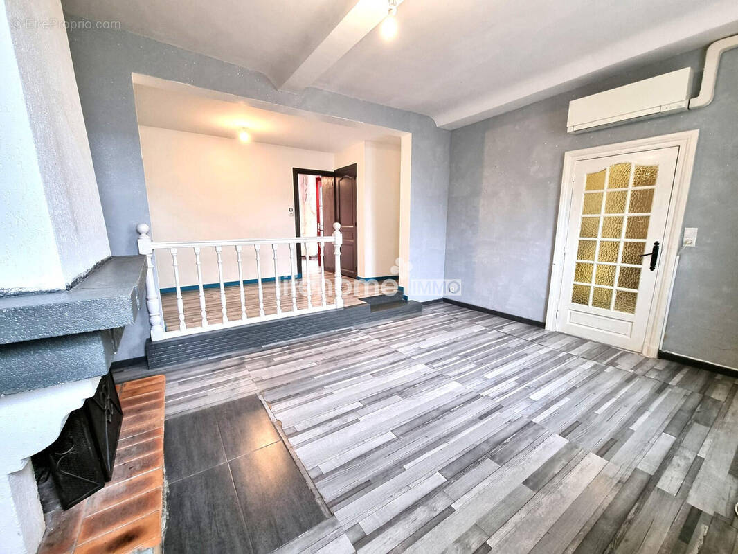 Maison à CAUMONT-L&#039;EVENTE