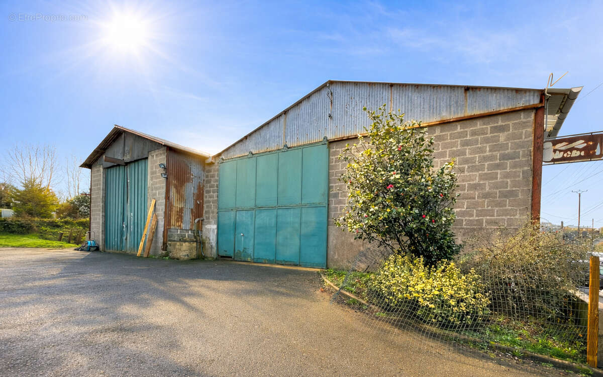 Maison à CHATILLON-SUR-COLMONT