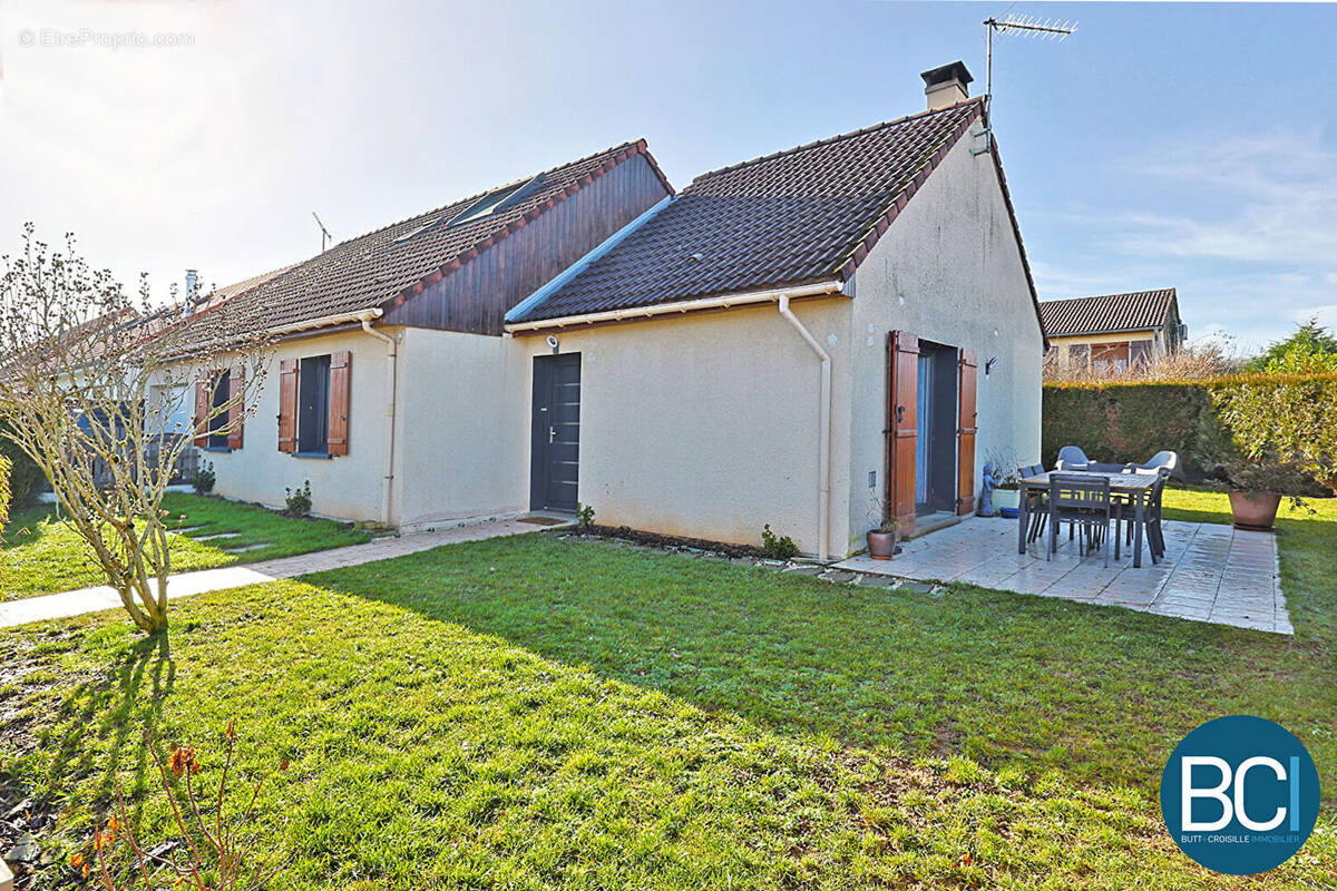 Maison à MEREVILLE
