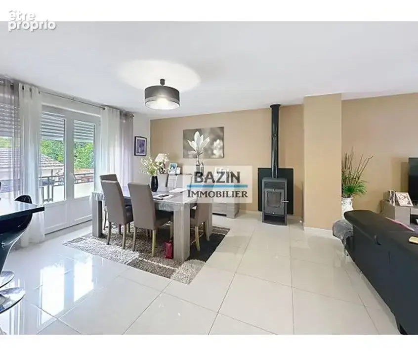 Maison 118 m² à Sainte-Genevieve-Des-Bois  - photo 4