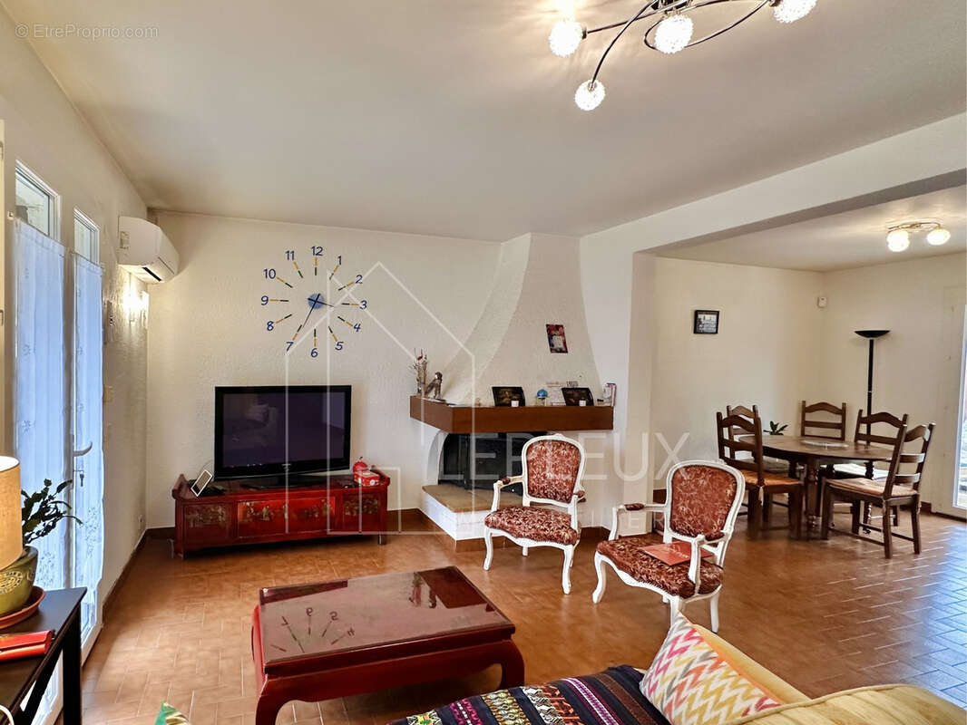 Maison à PEYMEINADE