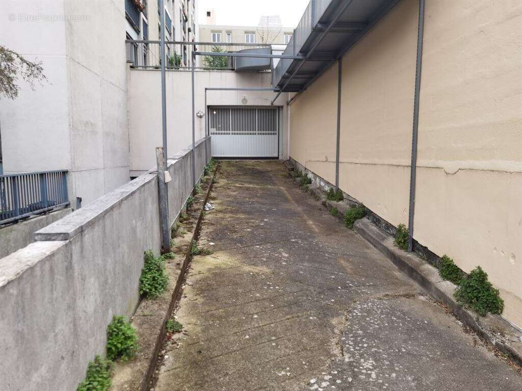 Parking à PARIS-19E