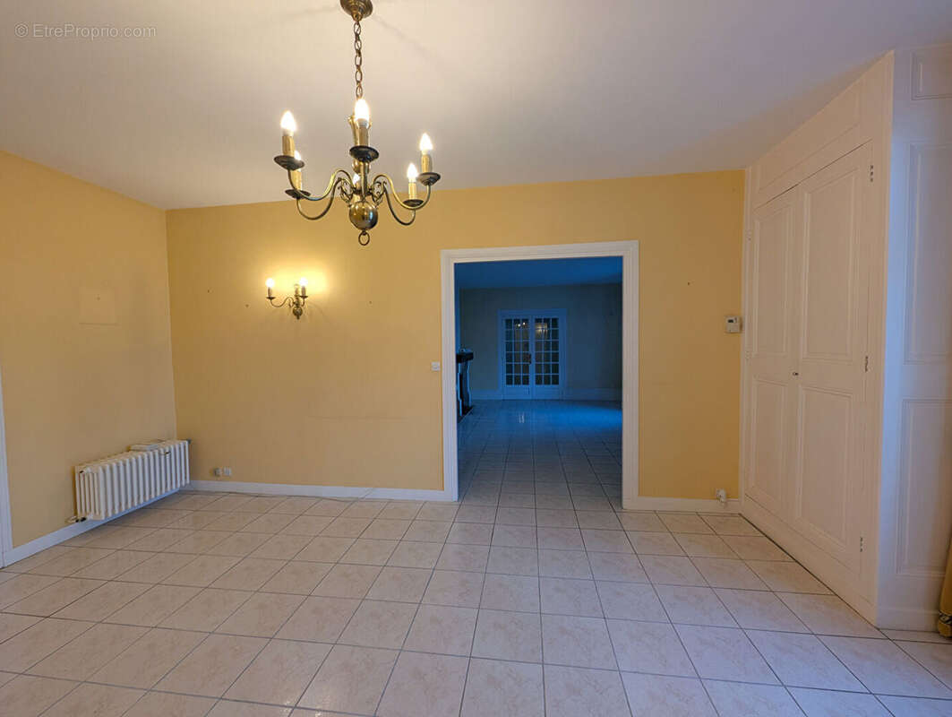 Maison 177 m² à Amboise  - photo 6