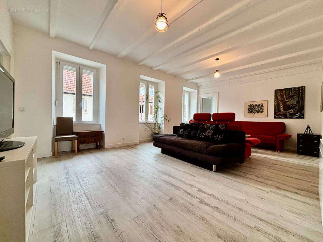 Appartement rénové 90 m²- centre beaucourt - photo 3