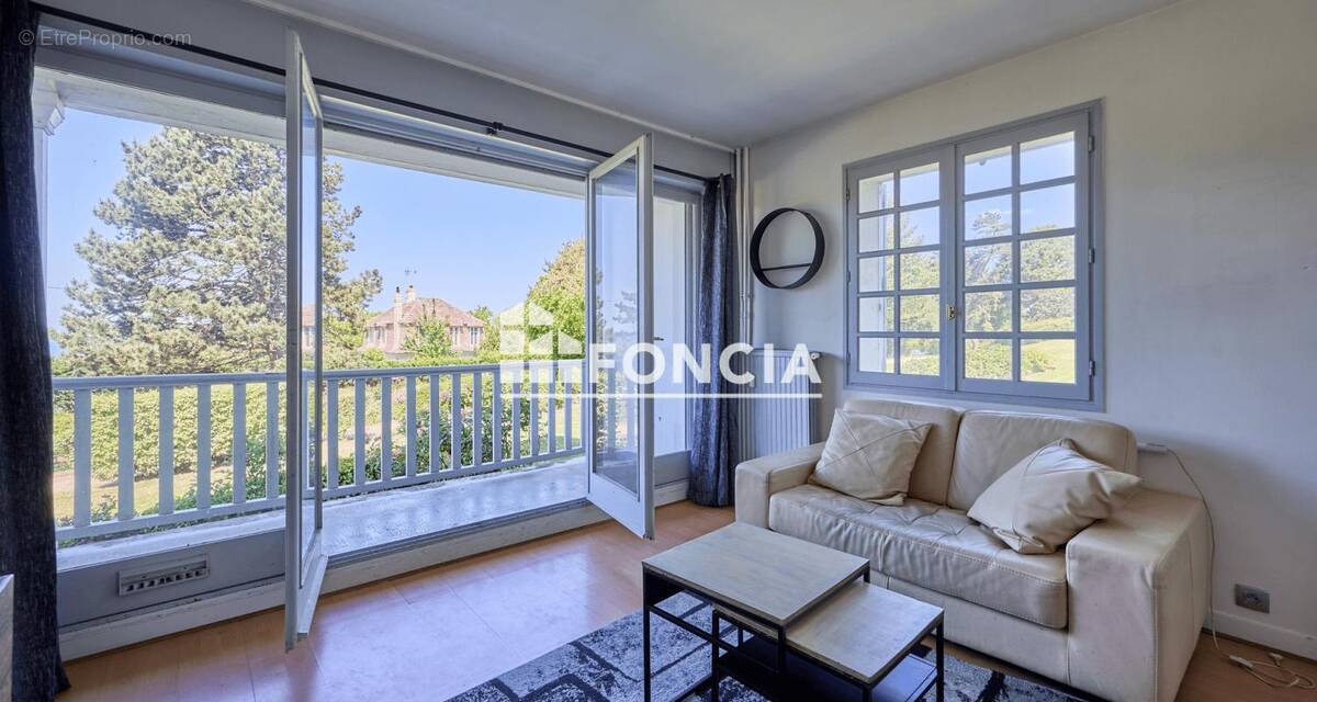 Appartement à TROUVILLE-SUR-MER