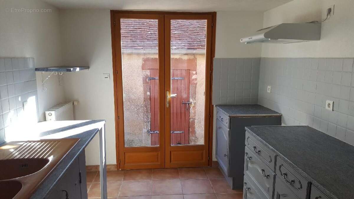 Maison à SALIGNY-SUR-ROUDON