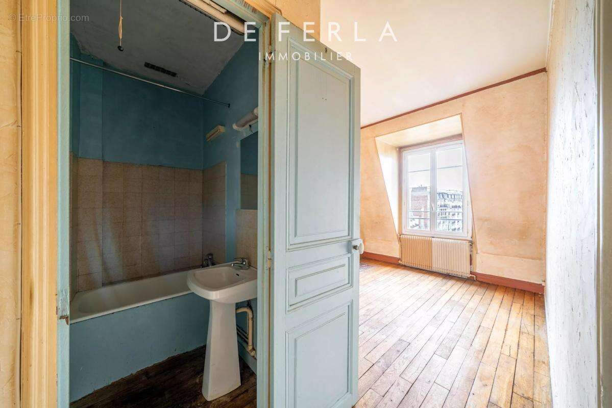 Appartement à PARIS-15E