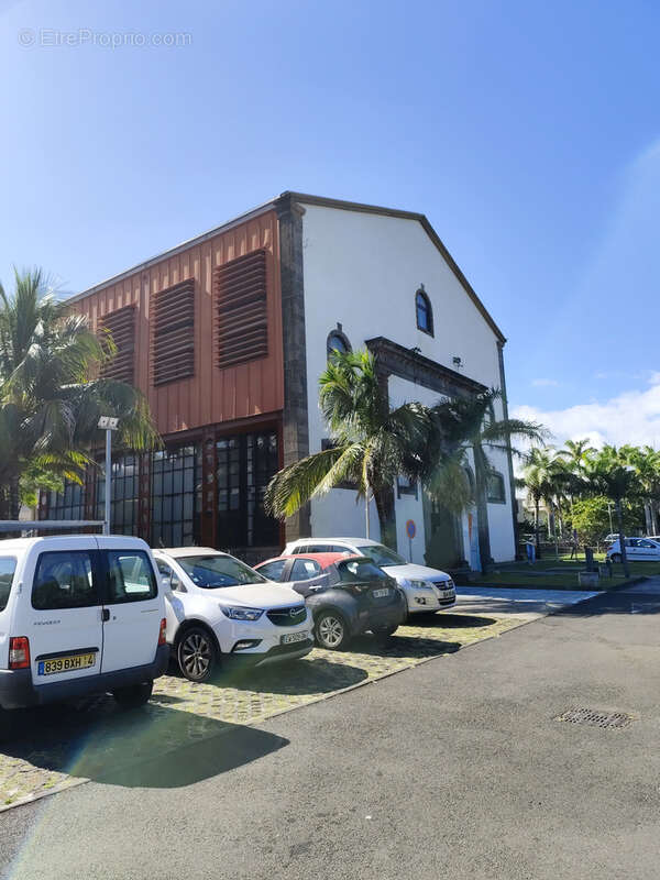 Terrain à SAINT-PIERRE